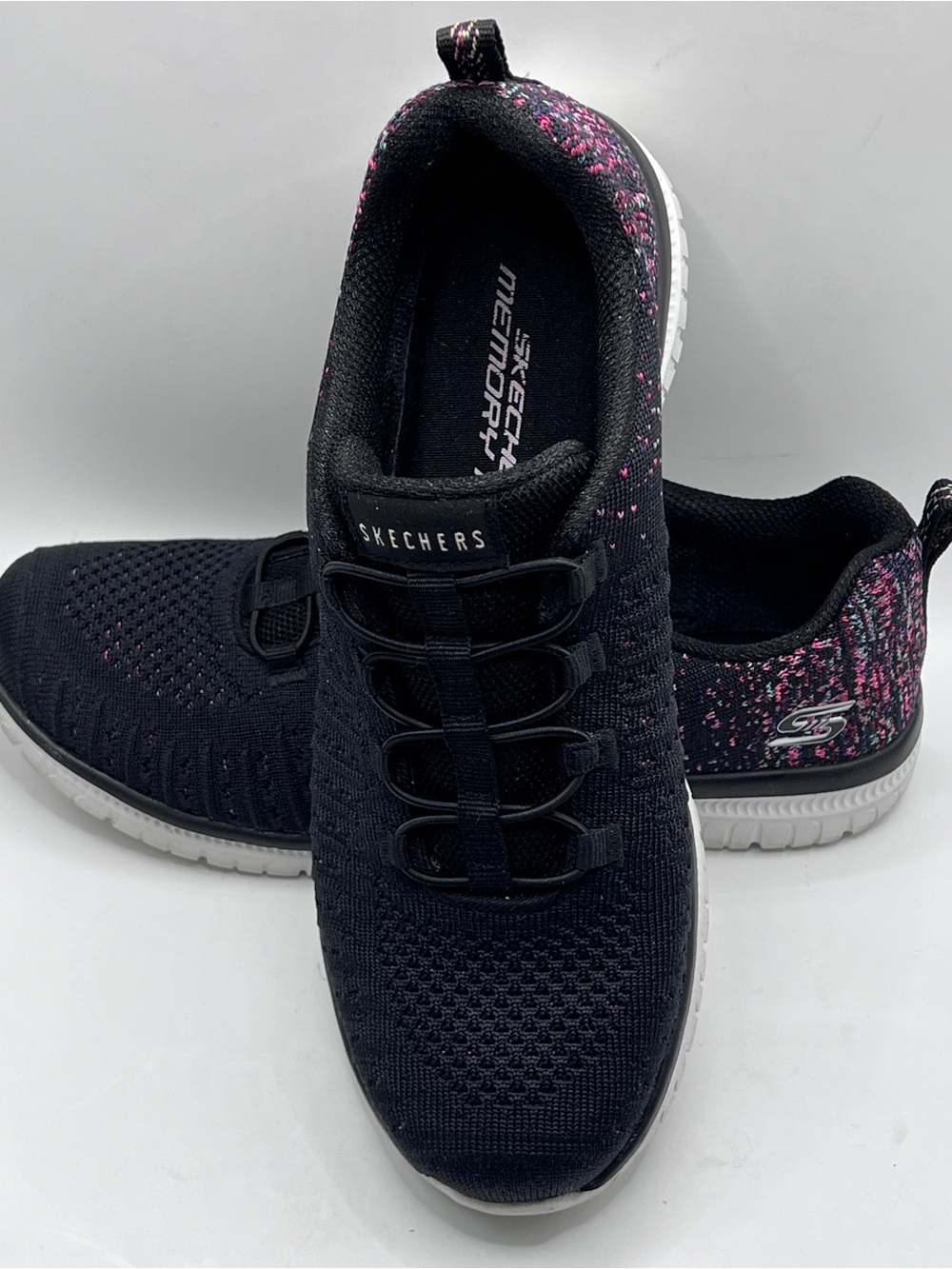 Skechers Virtue Show Runner Black Pink Bungee Slip On Sneaker Womens Size 8